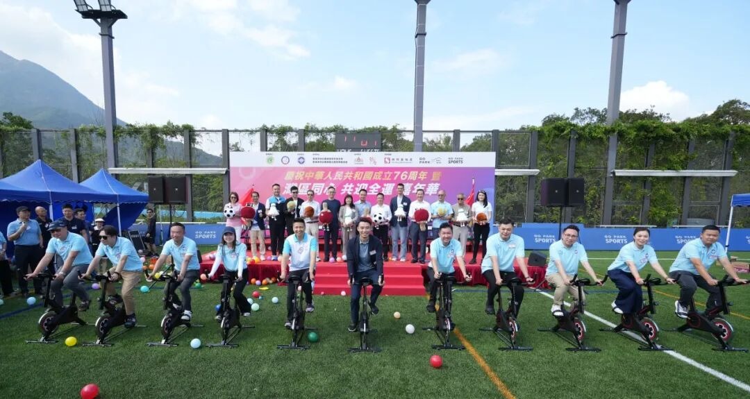 这庆祝动作太有梗了