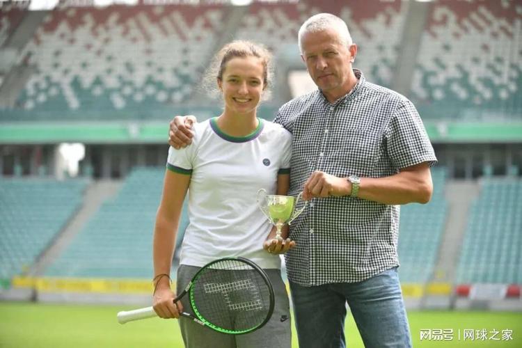 不是一个轻 不是一个轻