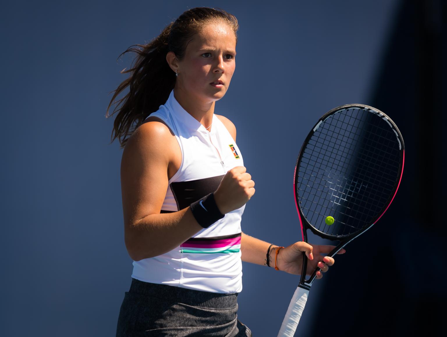 碑又近了一 碑又近了一